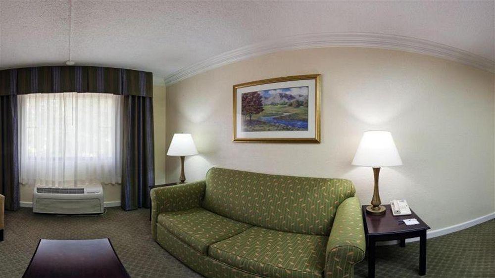 Holiday Inn Express Athens - University Area By Ihg Esterno foto